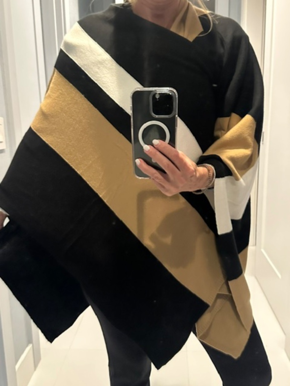Colorblock Wrap - Picture 2 of 4